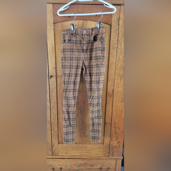 American Eagle plaid plants size 6 - Picture 1 of 6